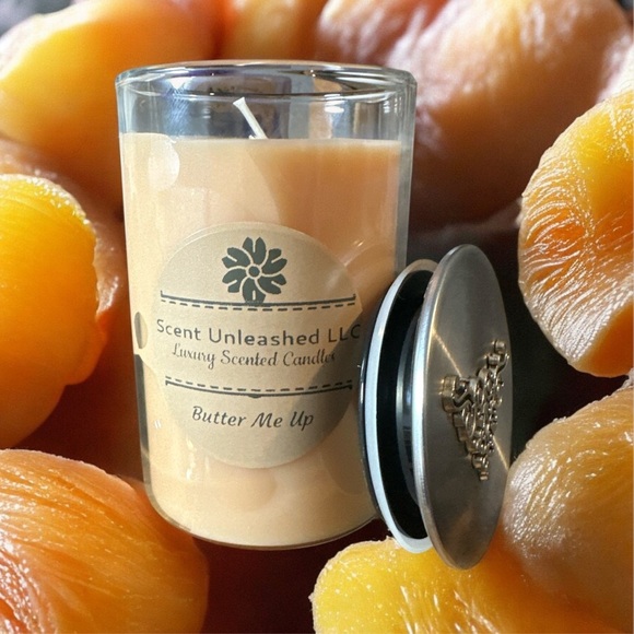 Butter Me Up Luxury Scented Candle - Cream - Picture 1 of 2